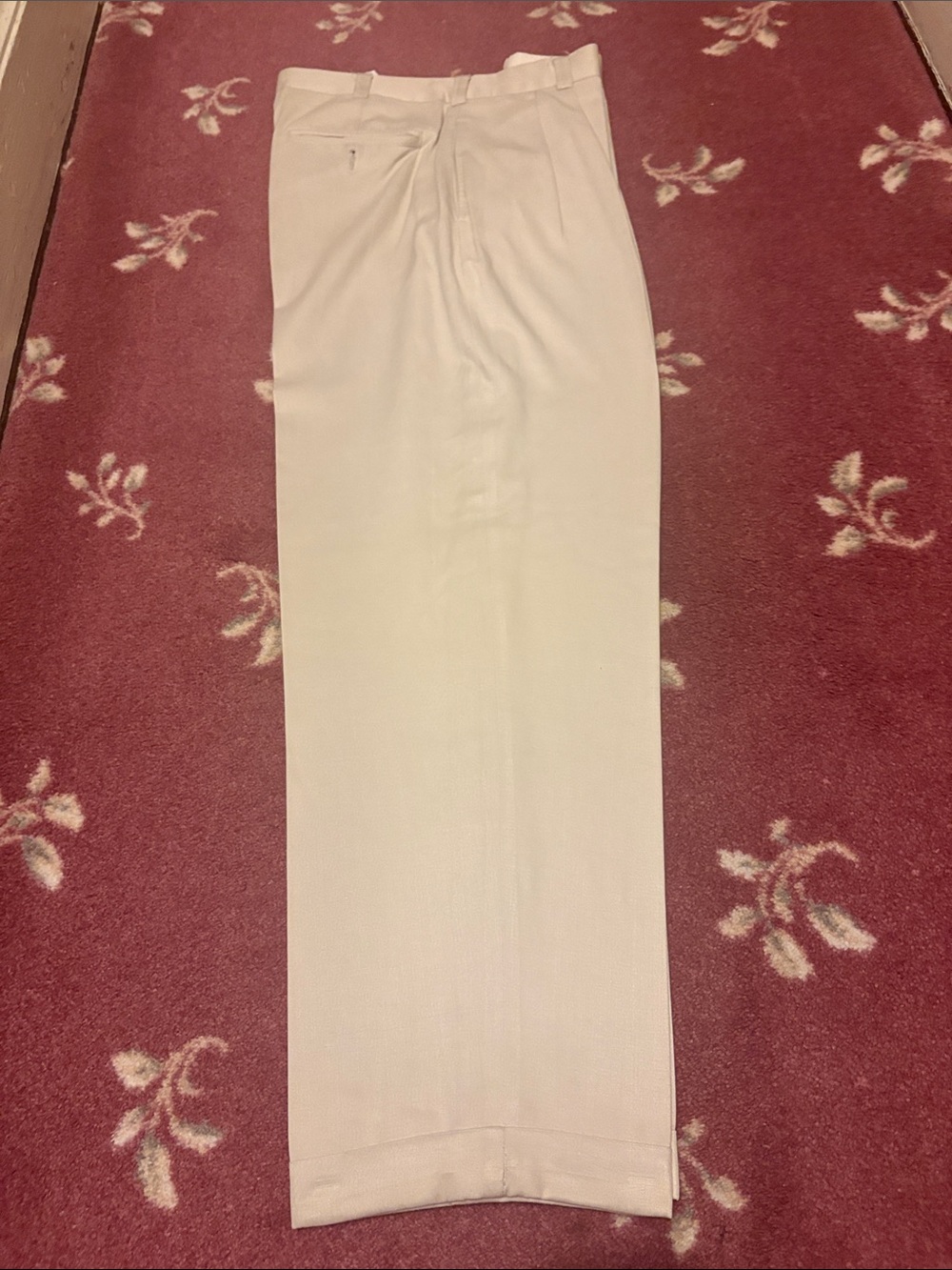 Perry Ellis Men's Pleated Chinos in Light Cream - Picture 6 of 12